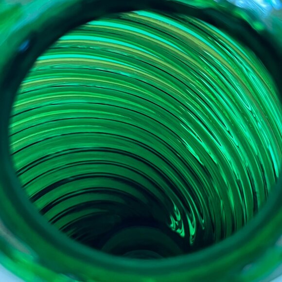 Rare Fenton Emerald Green Snow Crest Swirl 9.5" Vase Smooth Top w/ Sticker Vtg - Picture 13 of 15